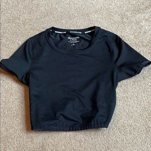 Short sleeve black crop top